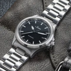 Sinn 556 I black steel bracelet