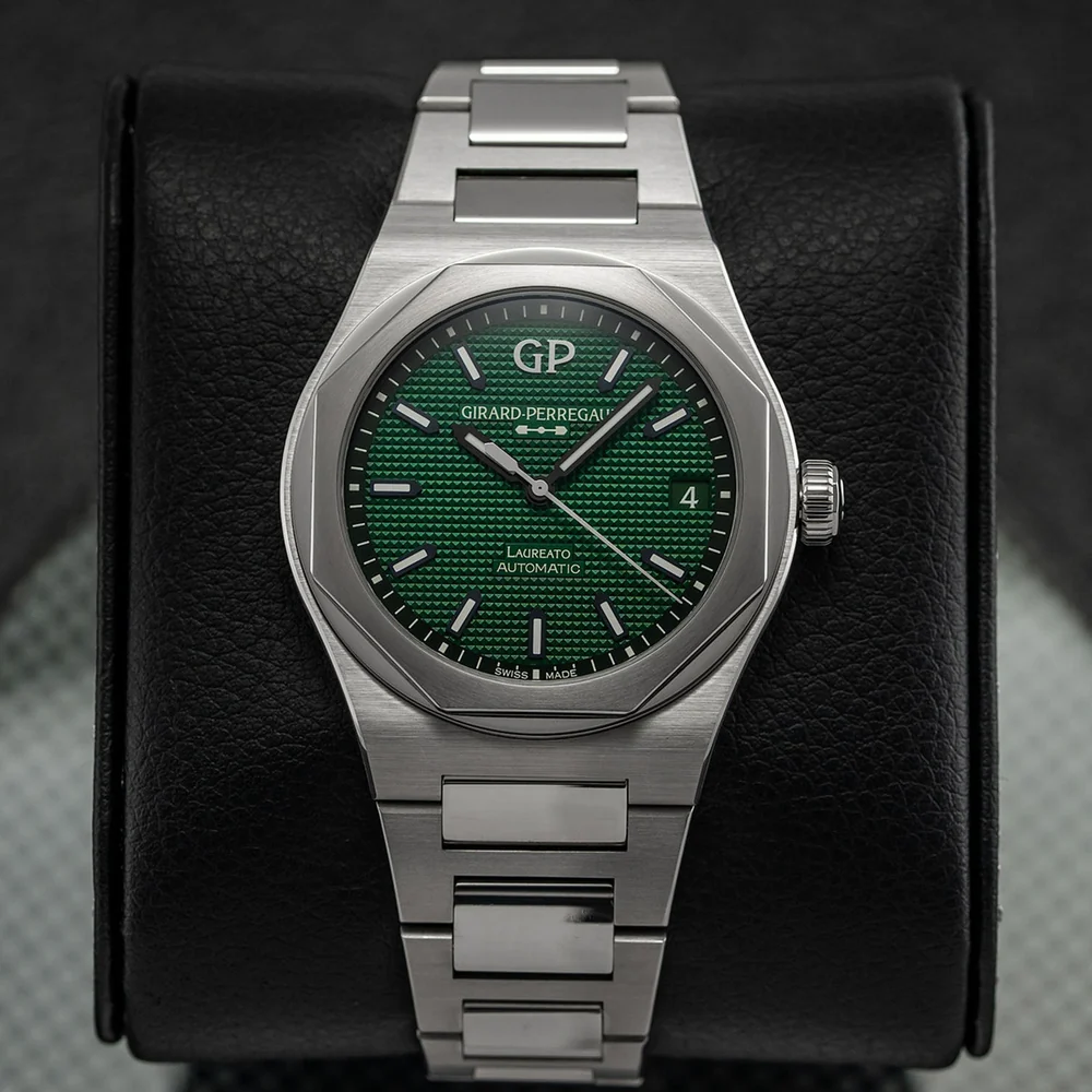 Girard-Perregaux Laureato